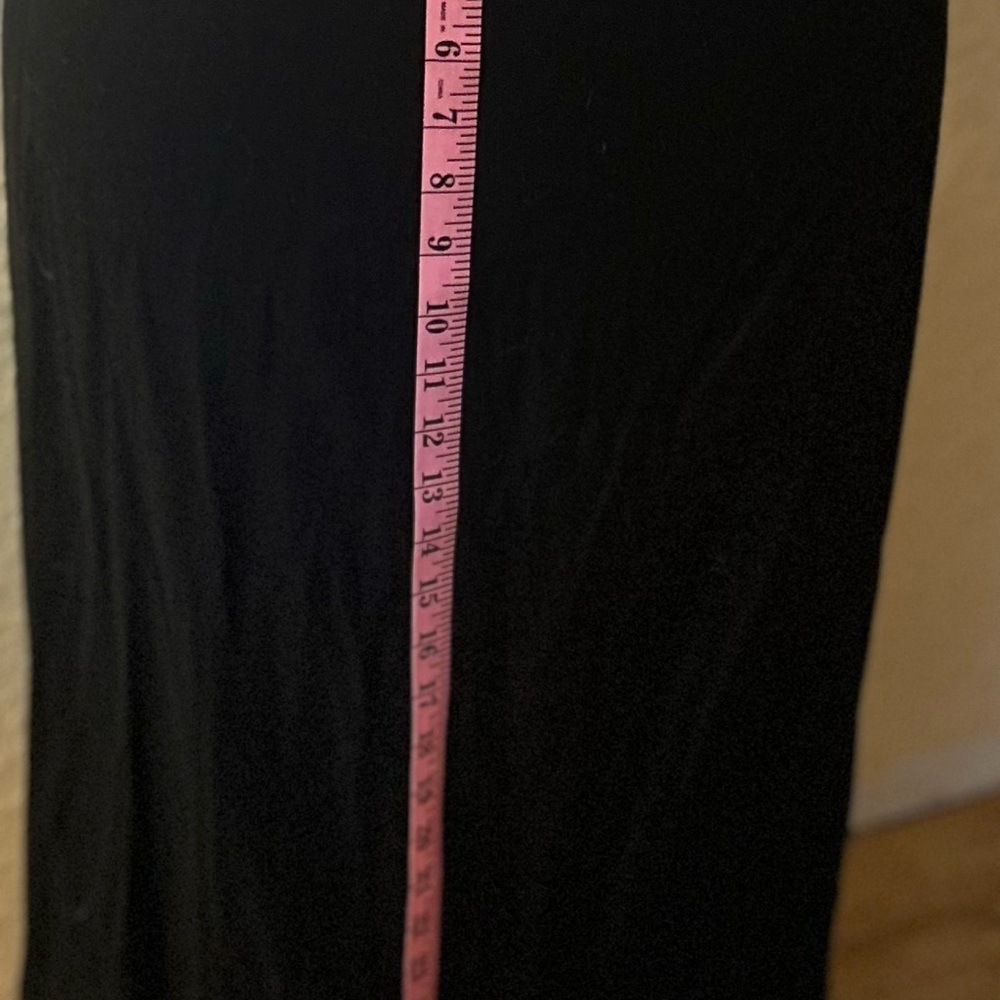 Universal Standard Black Satin Backed Skirt Plus Size